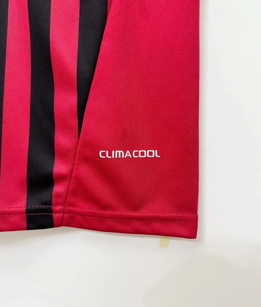 AC Milan 2011/2012 Retro AC Milan Home Football Shirt 2011/2012 — 9