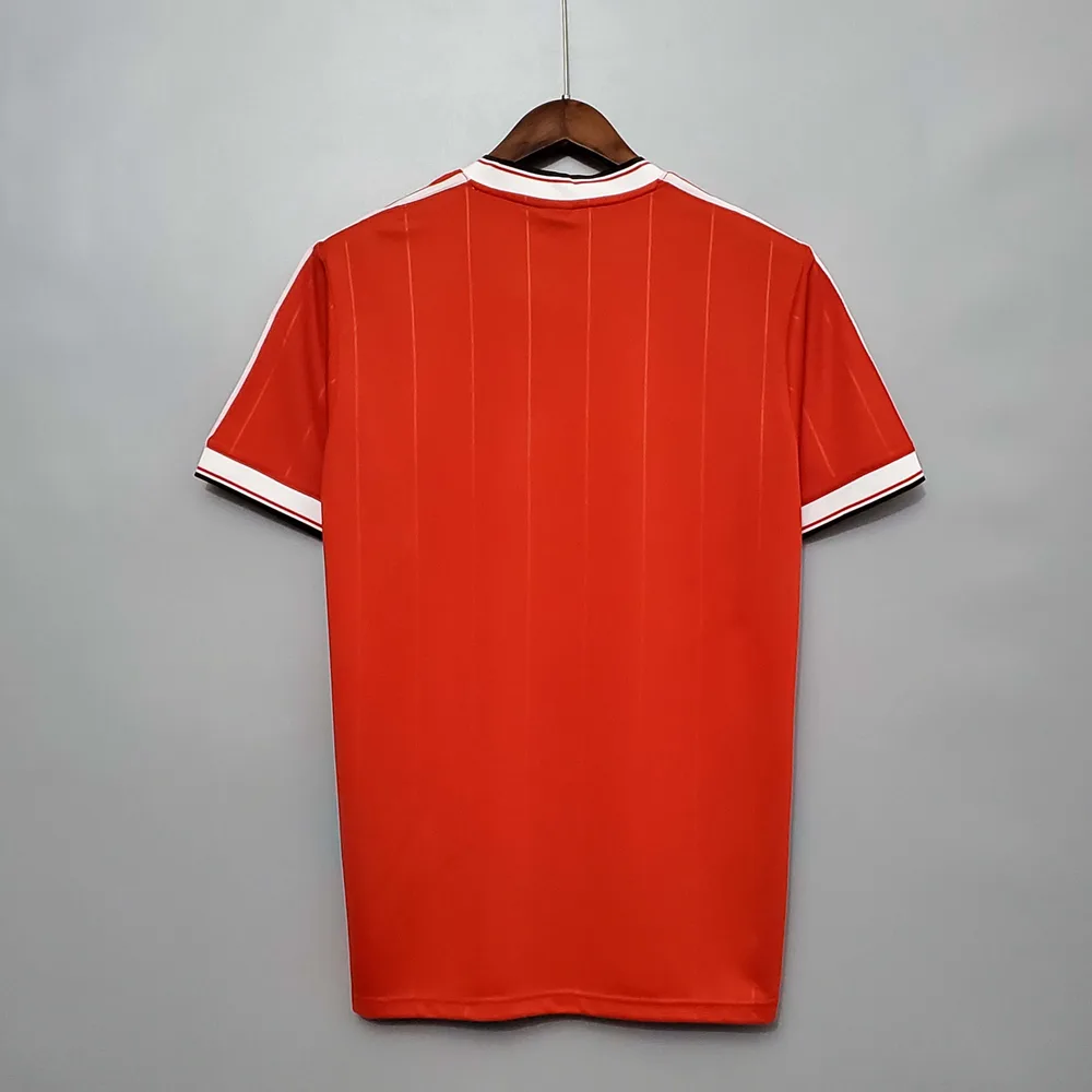Manchester United 1983/1984 Retro Manchester United Home Football Shirt 1983/1984 — 2