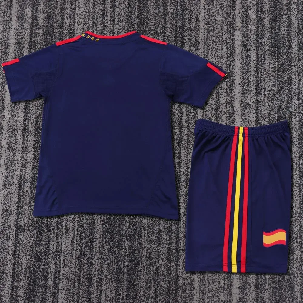 Spain 2010 Retro Spain Away Football Shirt Kids Size 2010 — 2