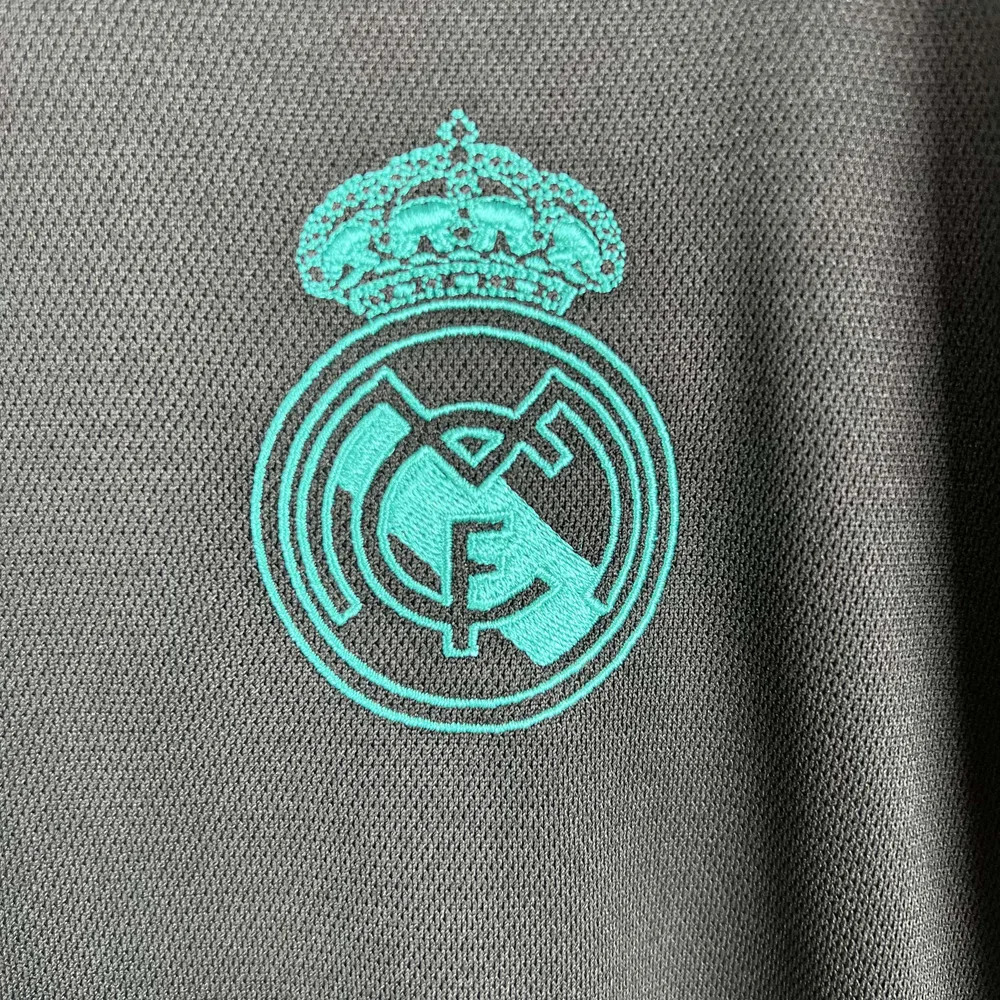 Real Madrid 2017/2018 Retro Manga larga Real Madrid Visitante Camiseta de fútbol 2017/2018 — 6