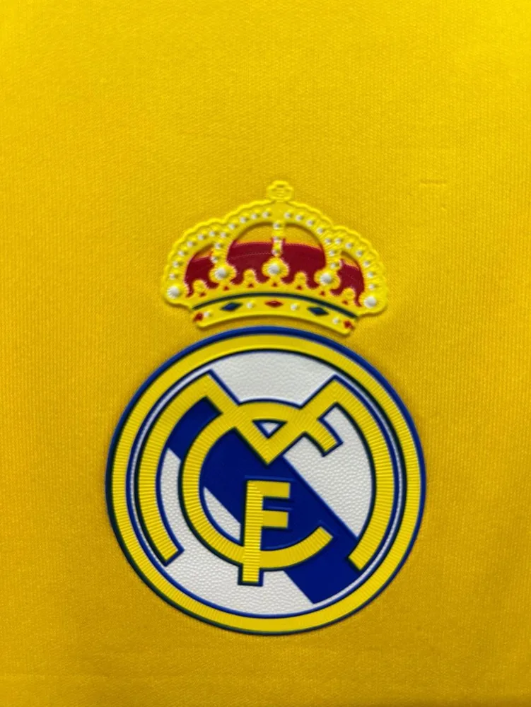 Real Madrid 2011/2012 Retro Real Madrid Goalkeeper Football Jersey 2011/2012 — 7