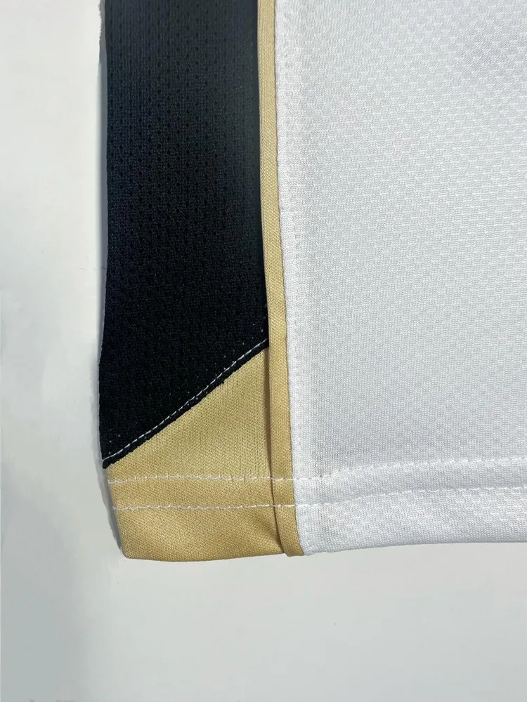 Manchester United 2006/2007 Retro Manchester United Away Football Shirt 2006/2007 — 9