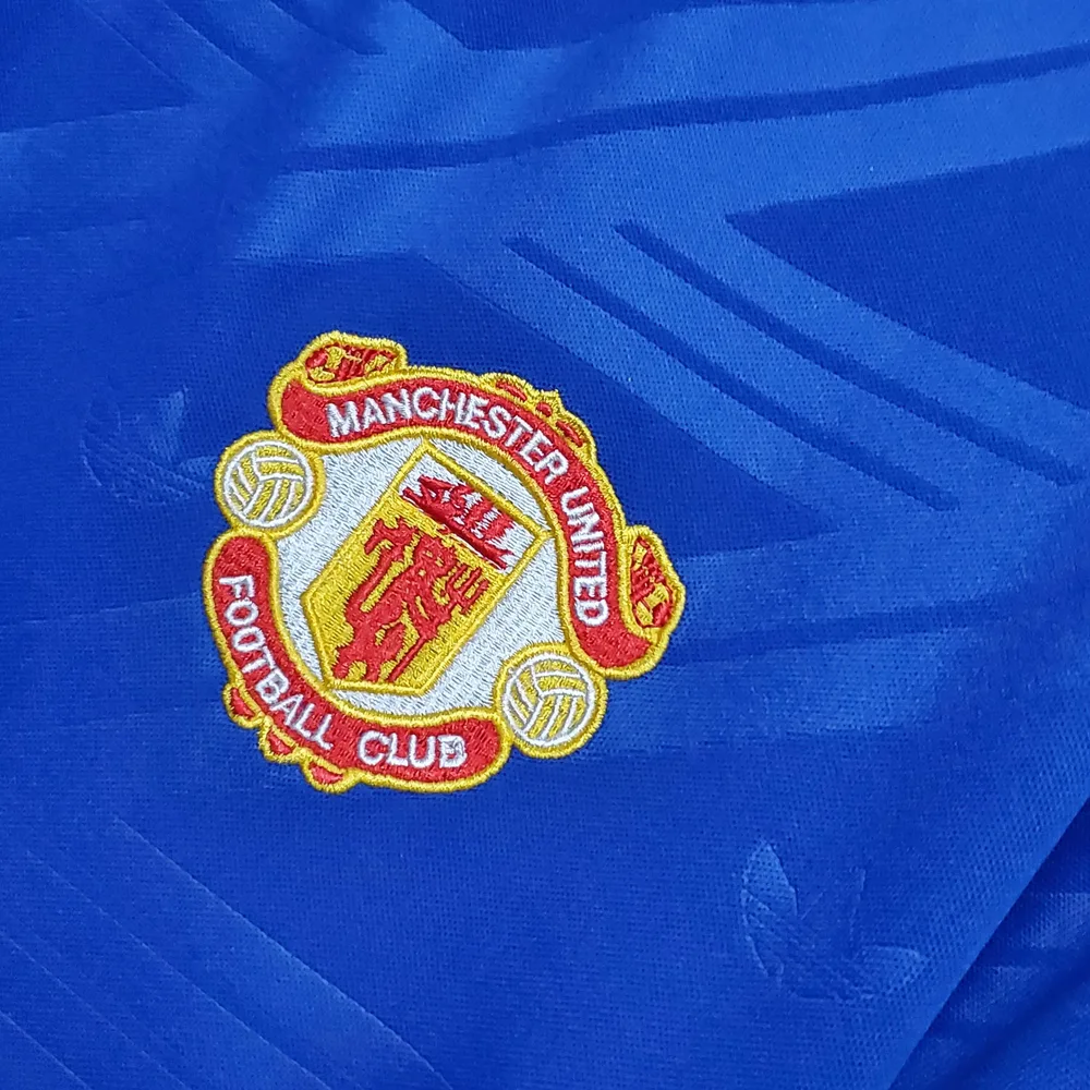 Manchester United 1986/1988 Retro Manchester United Third Away Football Shirt 1986/1988 — 7