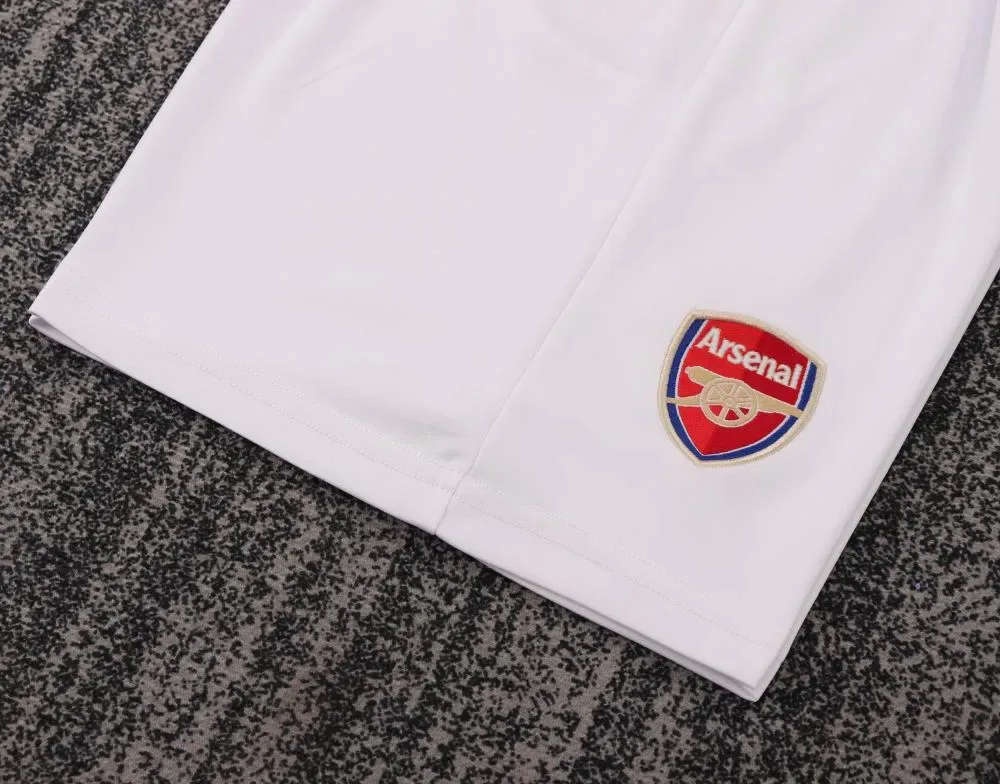 Arsenal 2004-2005 Retro Arsenal Home Football Shirt Kids Size 2004/2005 — 10