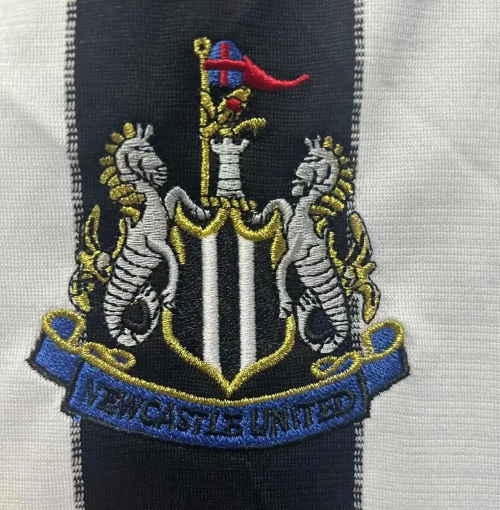 Newcastle 1999-2000 Retro Newcastle United Home Soccer Jersey 1999/2000 — 6
