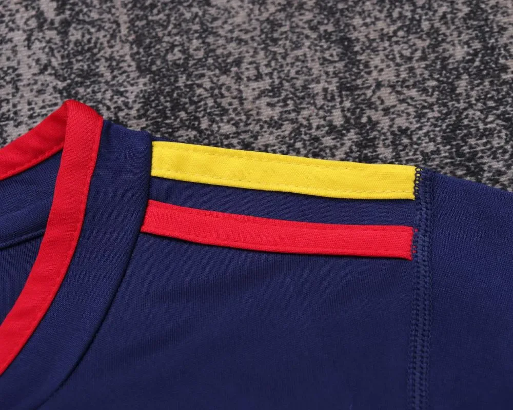 Spain 2010 Retro Spain Away Football Shirt Kids Size 2010 — 6