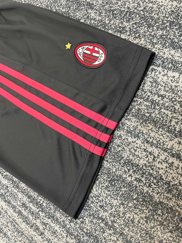 AC Milan 2009-2010 Retro AC Milan Home Football Shirt Kids Size 2009/2010 — 7