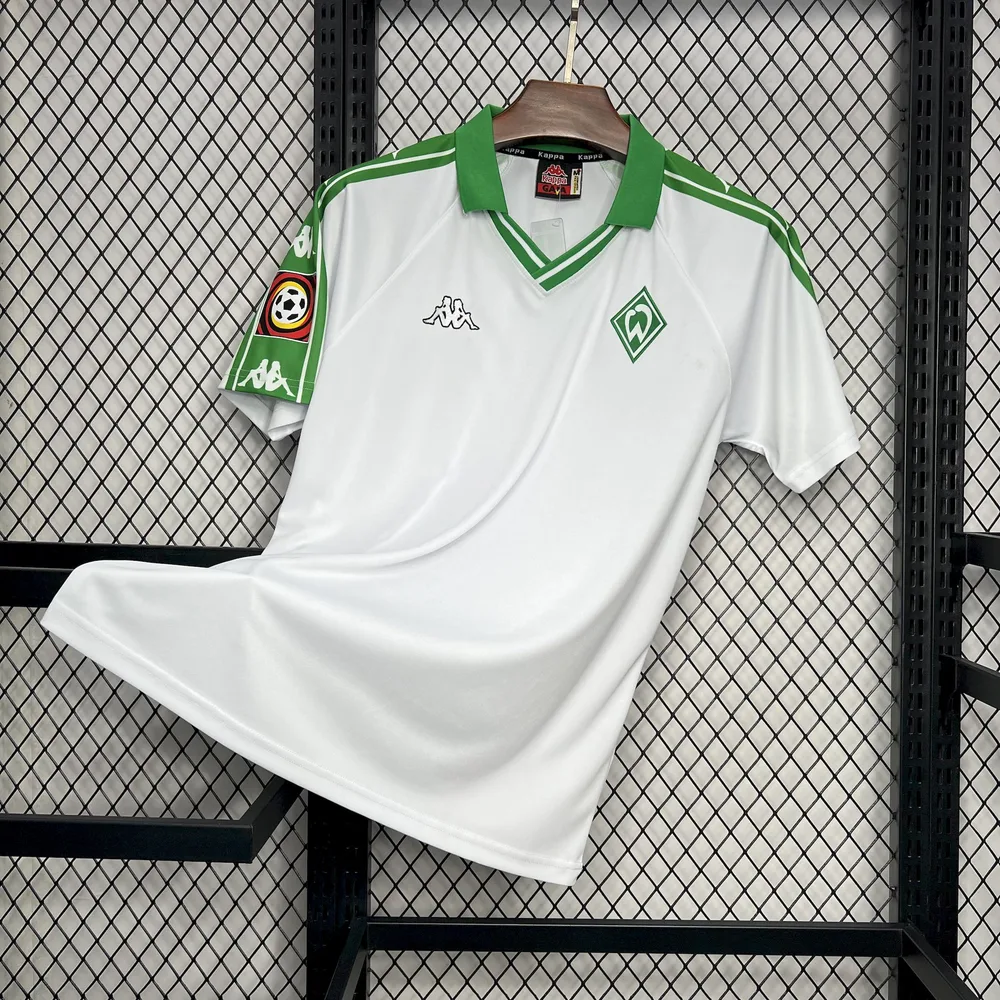 Werder Bremen 2001/2002 Retro Werder Bremen Home Football Shirt 2001/2002 — 3