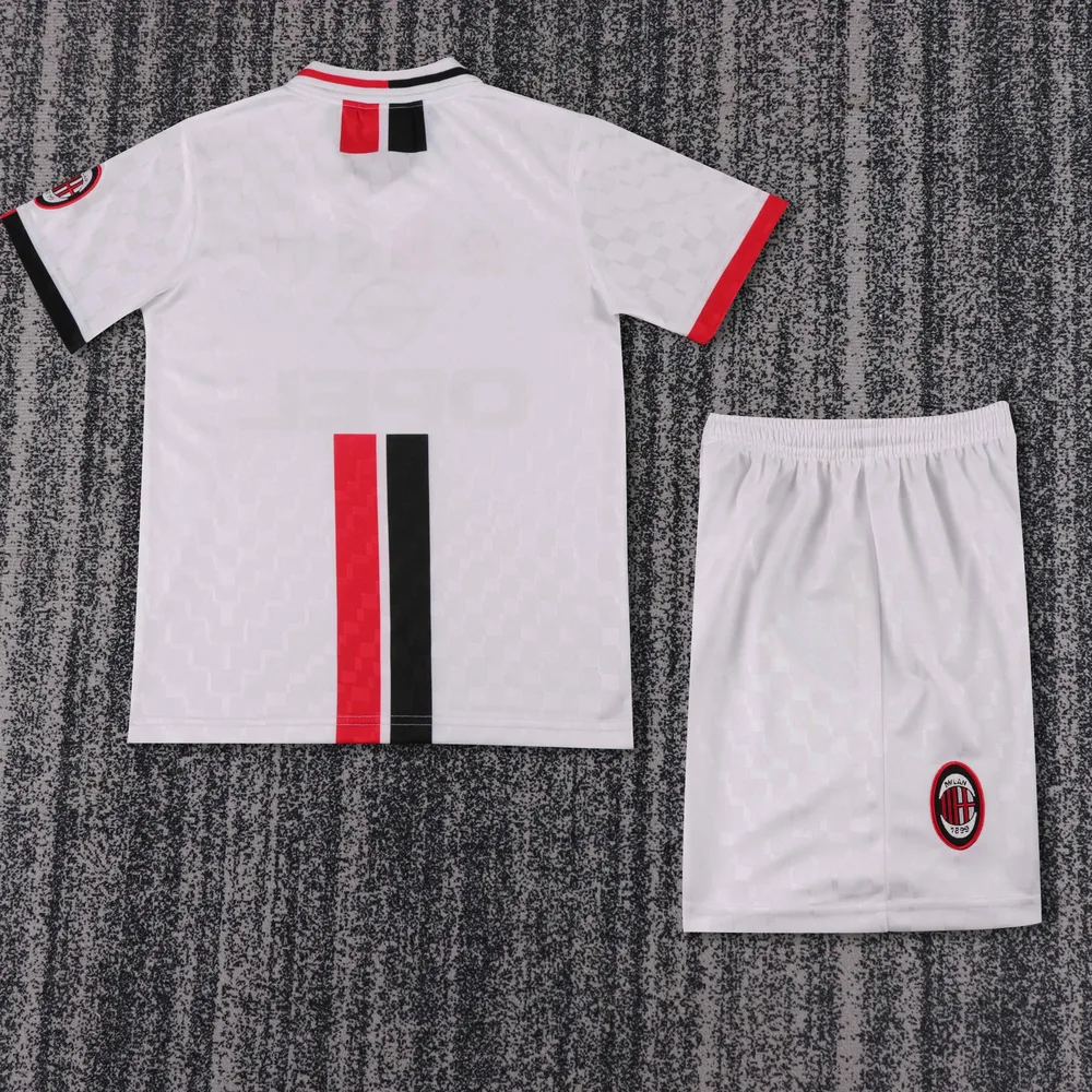 AC Milan 1996-1997 Retro AC Milan Away Football Shirt Kids Size 1996/1997 — 2