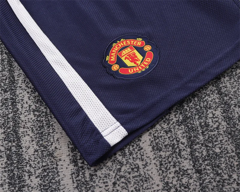 Manchester United 2008/2009 Retro Manchester United Away Football Shirt Kids Size 2008/2009 — 6
