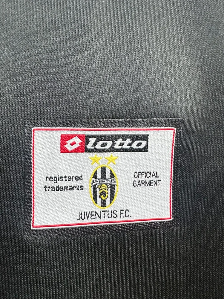 Juventus 2001-2002 Retro Juventus Away Soccer Jersey 2001/2002 — 8