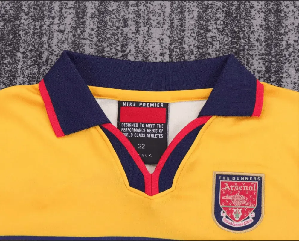 Arsenal 1997-1999 Retro Arsenal Away Football Shirt Kids Size 1997/1999 — 3