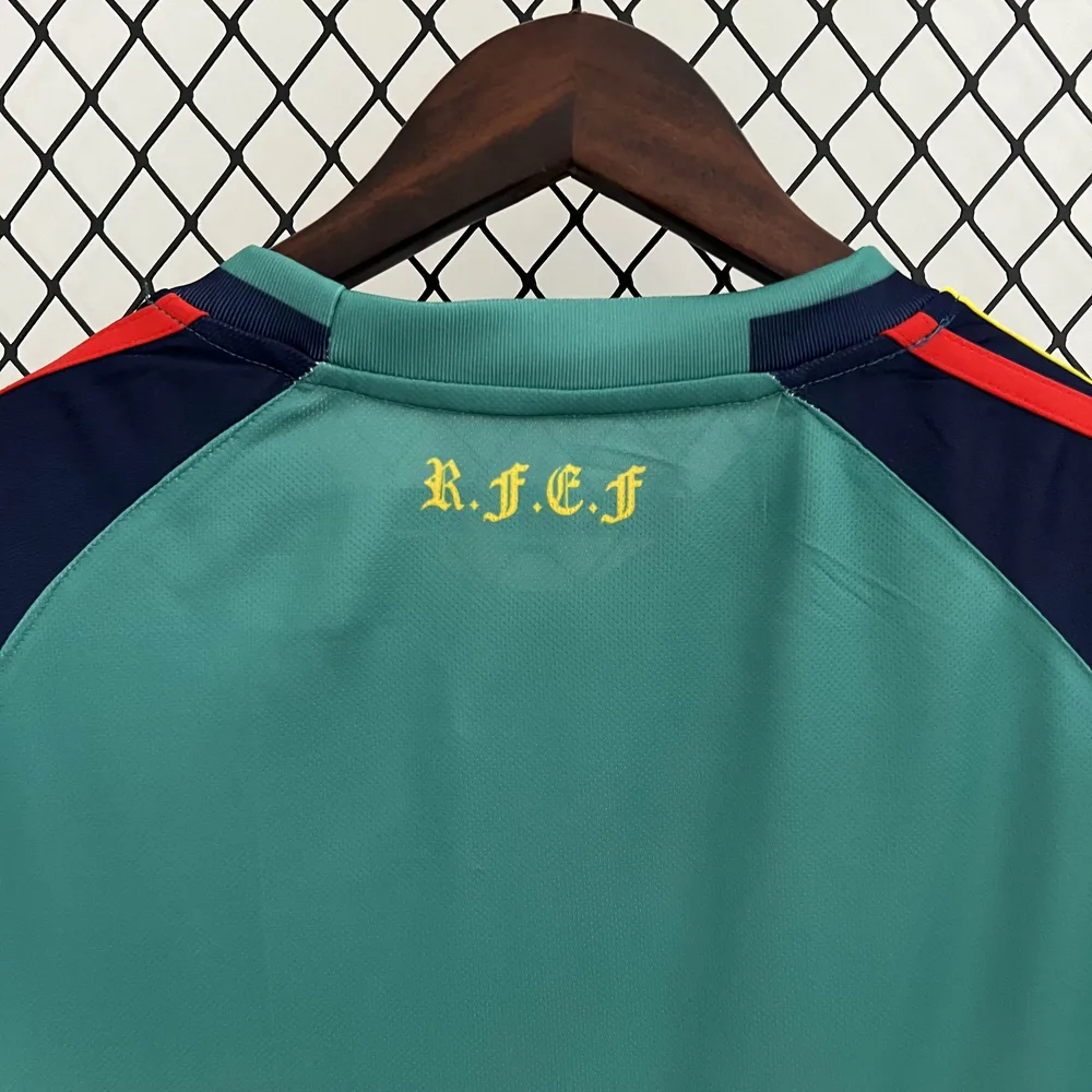 Spain 2010 Retro Spain Goalkeeper Green Soccer Shirt 2010 — 4