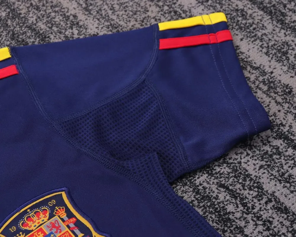 Spain 2010 Retro Spain Away Football Shirt Kids Size 2010 — 7