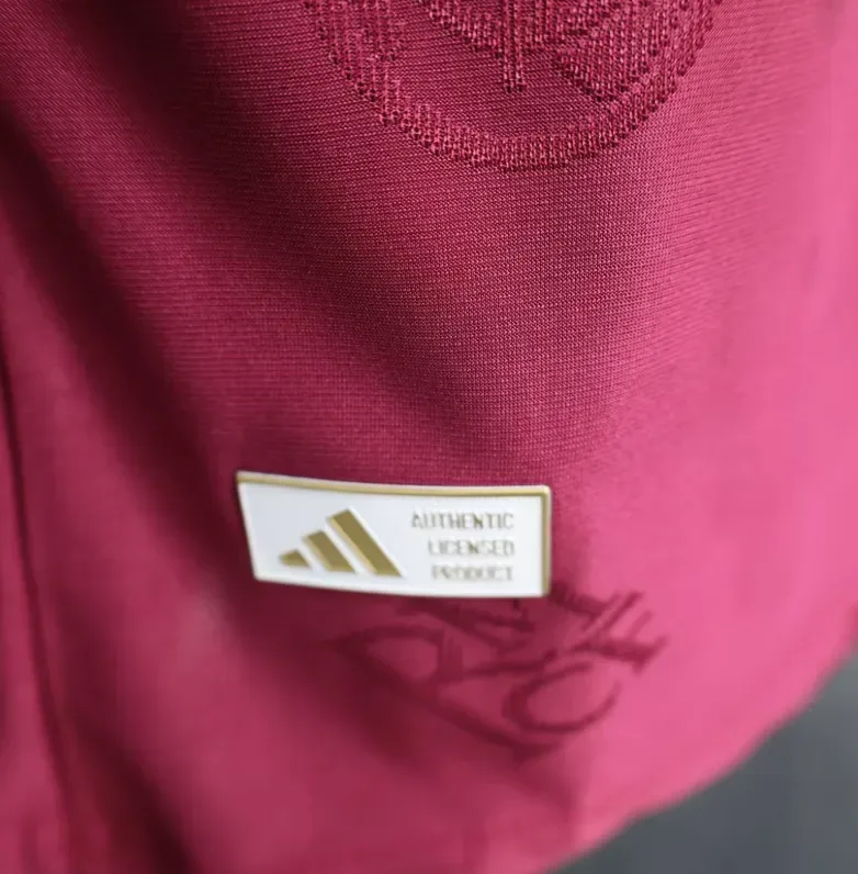 Real Madrid 2026/2027 Versión jugador Real Madrid Edición especial 01 Camiseta de fútbol 2026/27 — 8