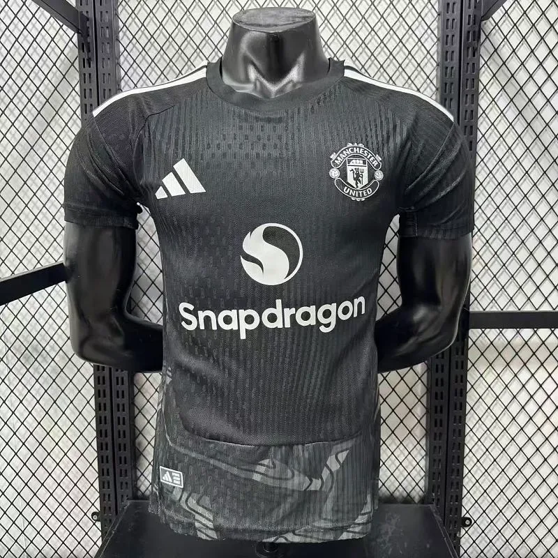 Manchester United 2026/2027 Player Version Manchester United Goalkeeper Football Jersey 2026/27