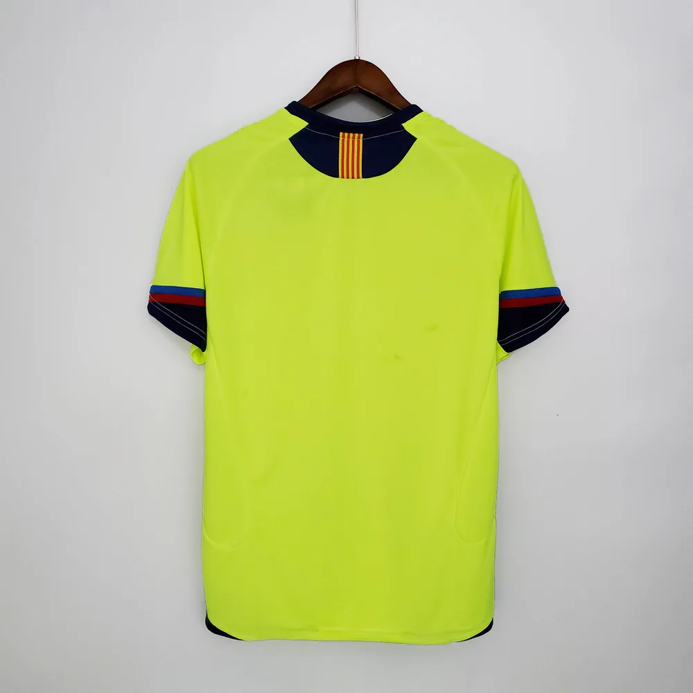 Barcelona 2005/2006 Retro Barcelona Away Football Shirt 2005/2006 — 2