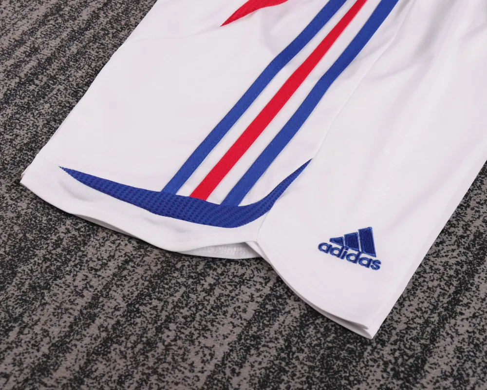France 2006 Retro France Away Football Shirt Kids Size 2006 — 10