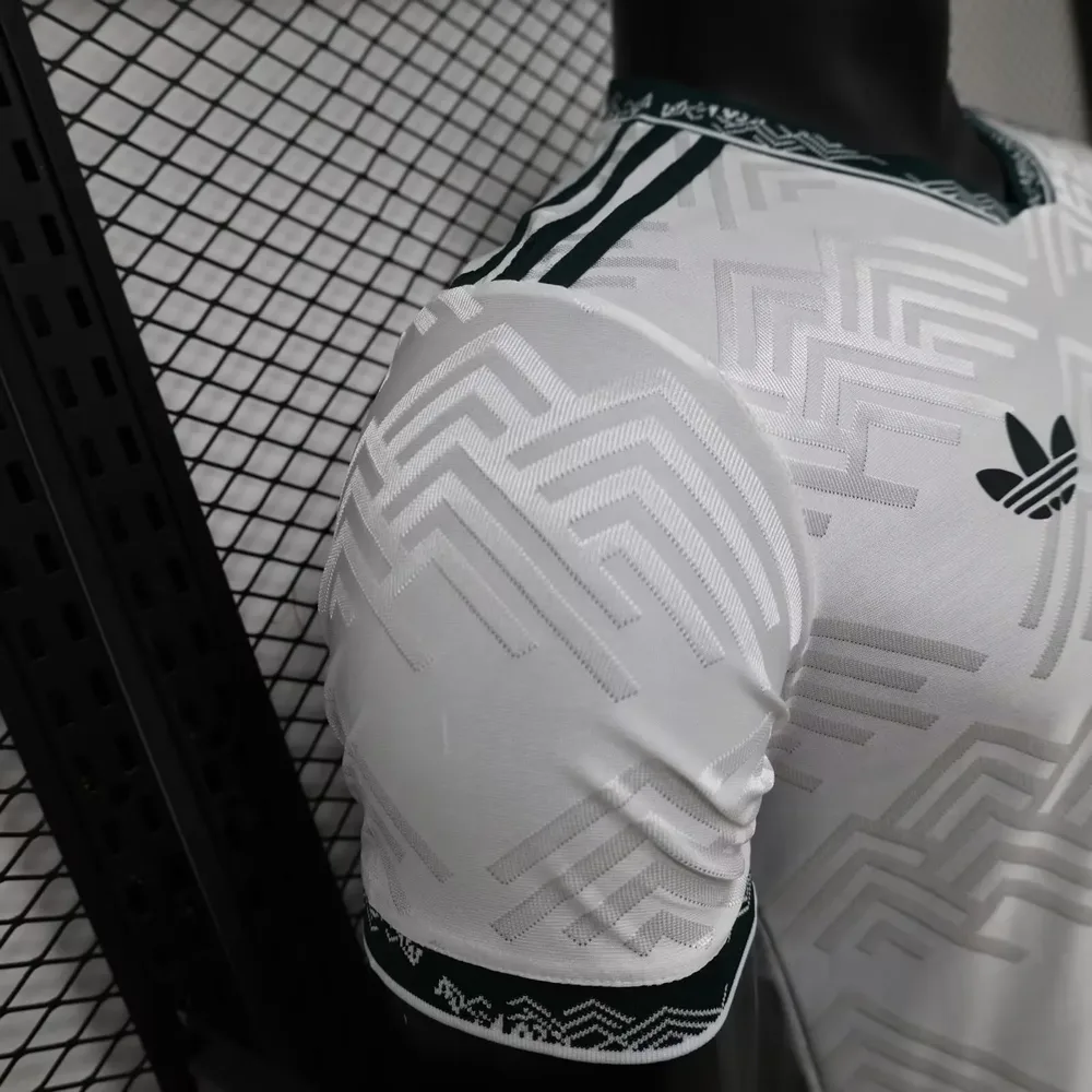 Juventus 2026/2027 Versión jugador Juventus Edición especial White Camiseta de fútbol 2026/27 — 6