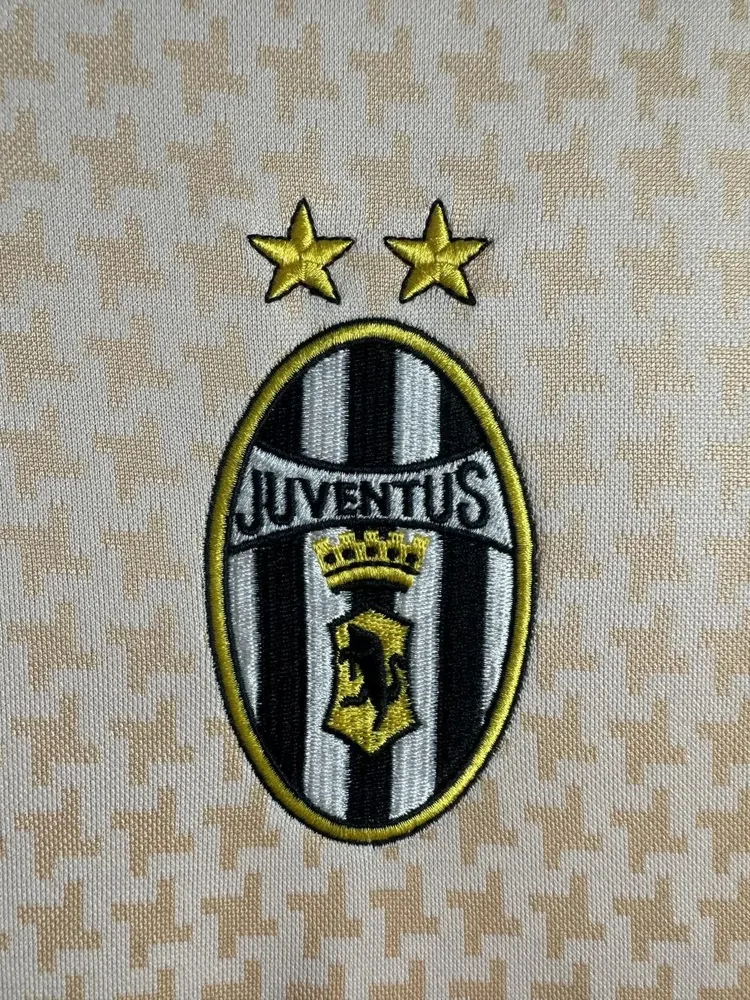 Juventus 2003-2004 Retro Juventus Away Soccer Jersey 2003/2004 — 4
