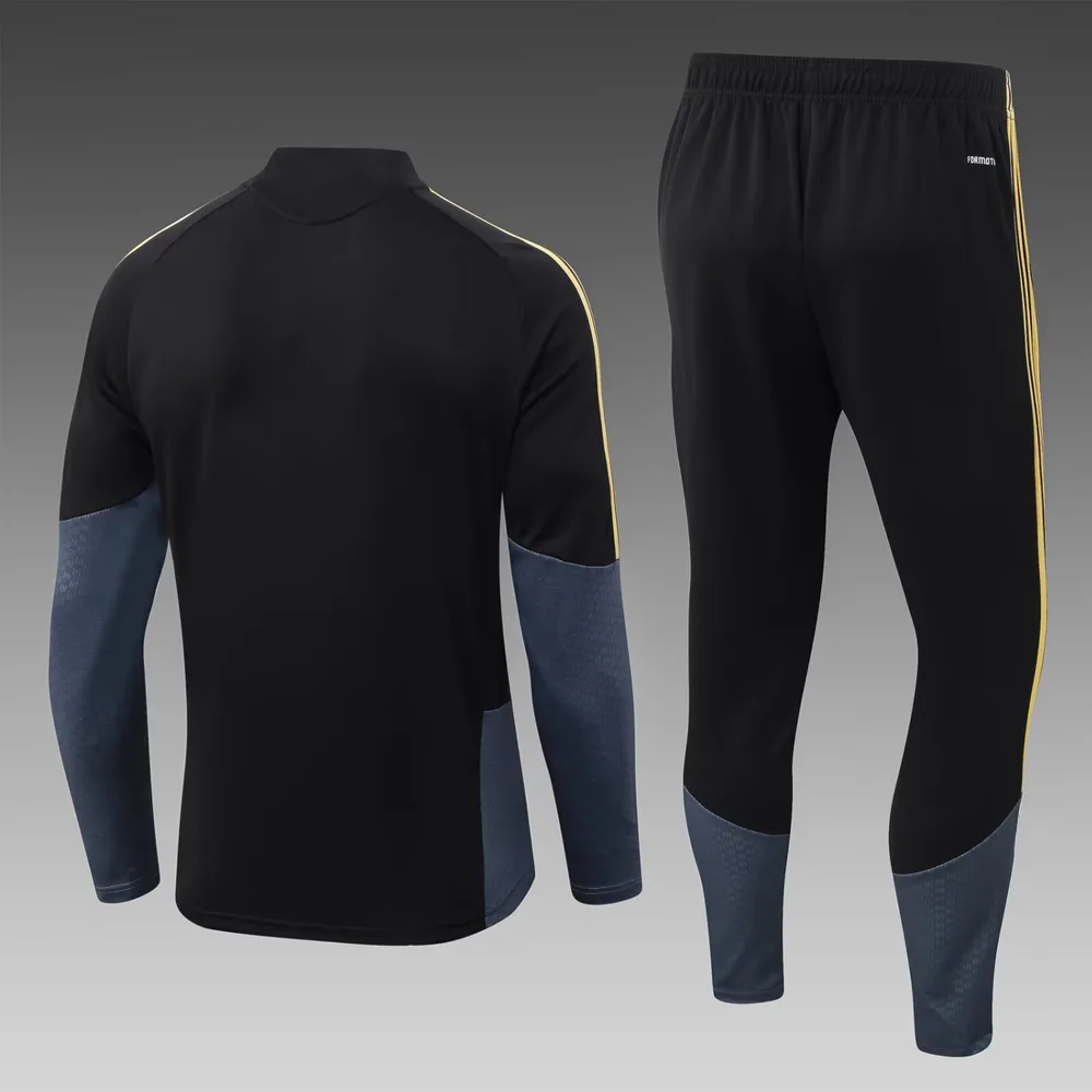 Juventus 2026/2027 Juventus Half-Pull Conjunto de entrenamiento Black Camiseta de fútbol 2026/27 — 2