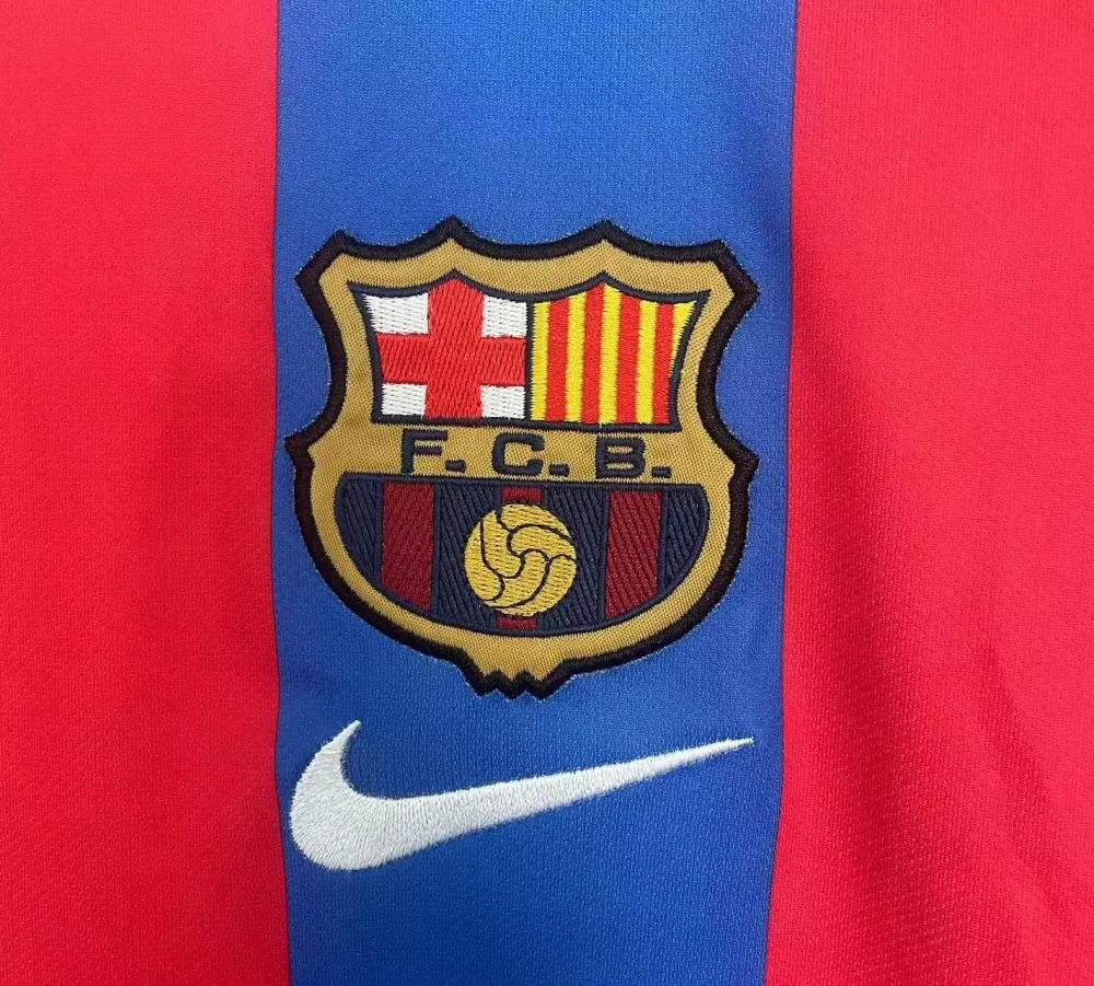 Barcelona 2001/2002 Retro Barcelona Home Football Shirt 2001/2002 — 4