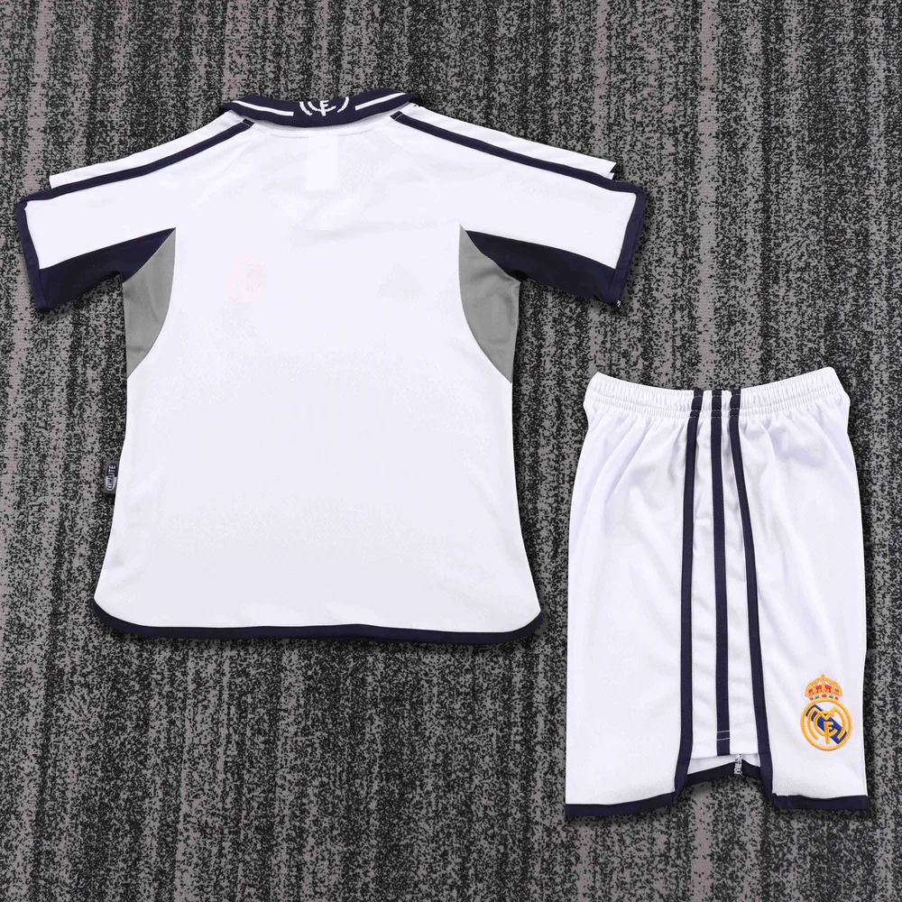 Real Madrid 2000-2001 Retro Real Madrid Home Football Shirt Kids Size 2000/2001 — 2