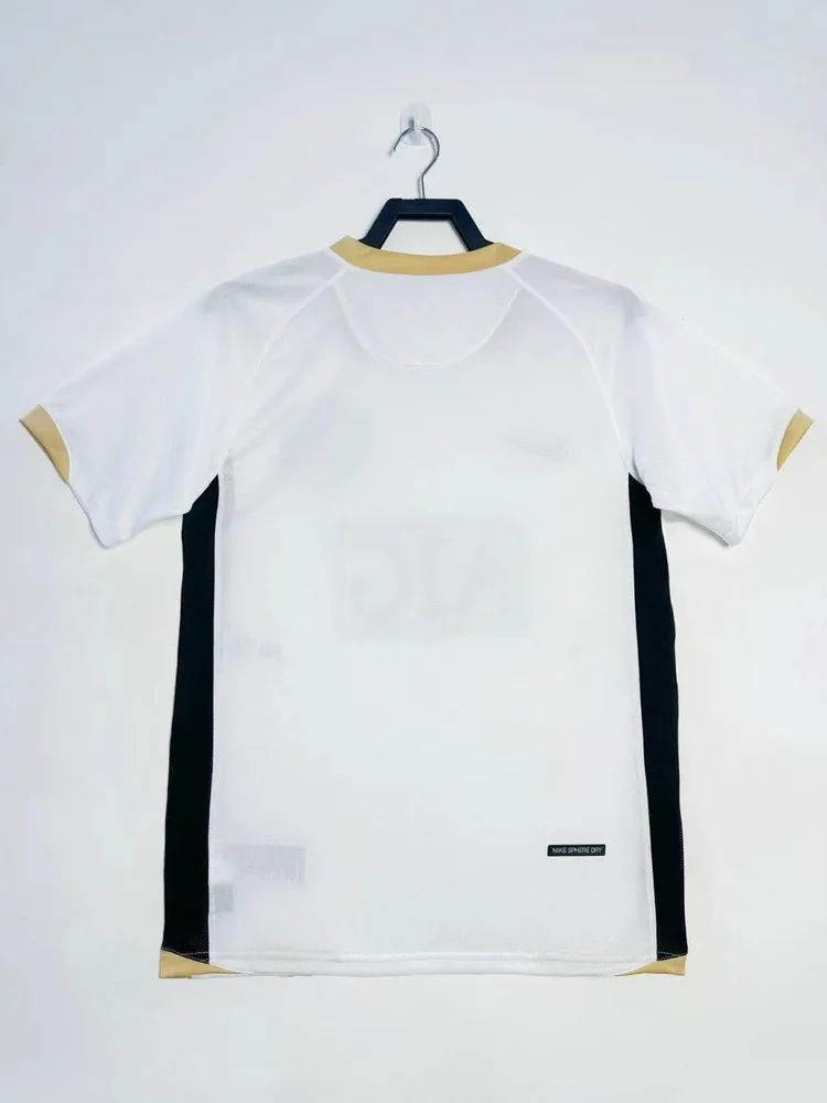 Manchester United 2006/2007 Retro Manchester United Away Football Shirt 2006/2007 — 2