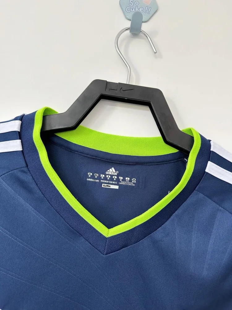 Real Madrid 2010/2011 Retro Real Madrid Visitante Camiseta de fútbol 2010/2011 — 3