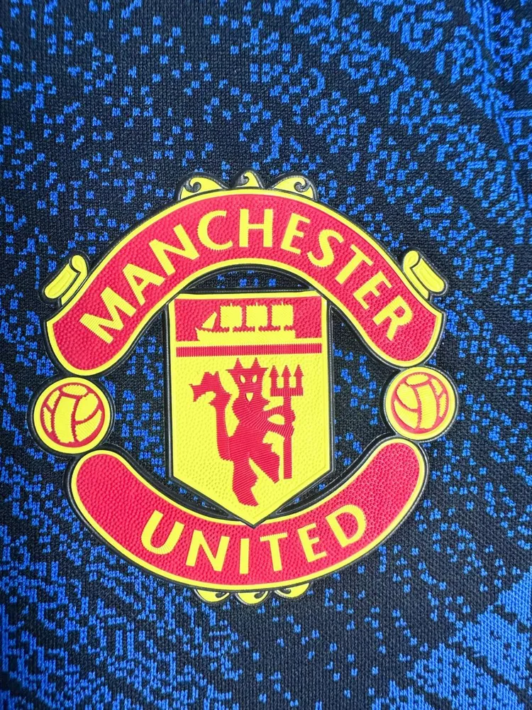 Manchester United 2021-2022 Retro Manchester United Third Away Football Shirt 2021/2022 — 4