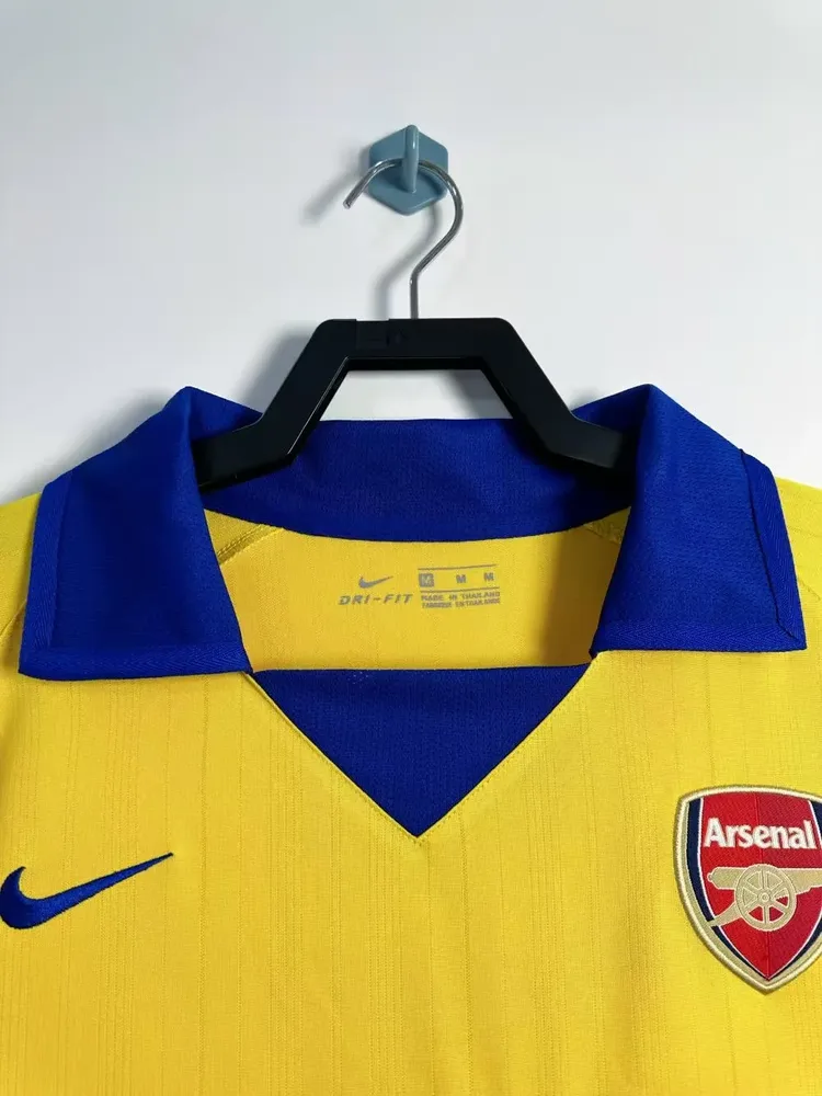 Arsenal 2003-2004 Retro Arsenal Away Football Shirt 2003/2004 — 3