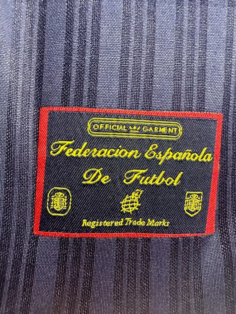 Spain 1996 Retro Spain Away Soccer Shirt 1996 — 6