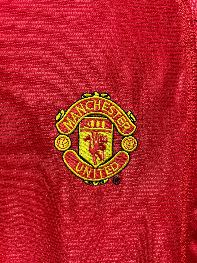 Manchester United 2000/2002 Retro Manchester United Home Football Shirt 2000/2002 — 4