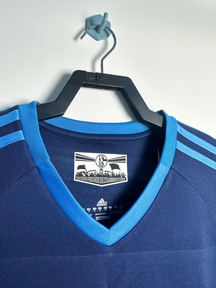 Schalke 04 2010-2011 Retro Schalke 04 Away Football Jersey 2010/2011 — 3