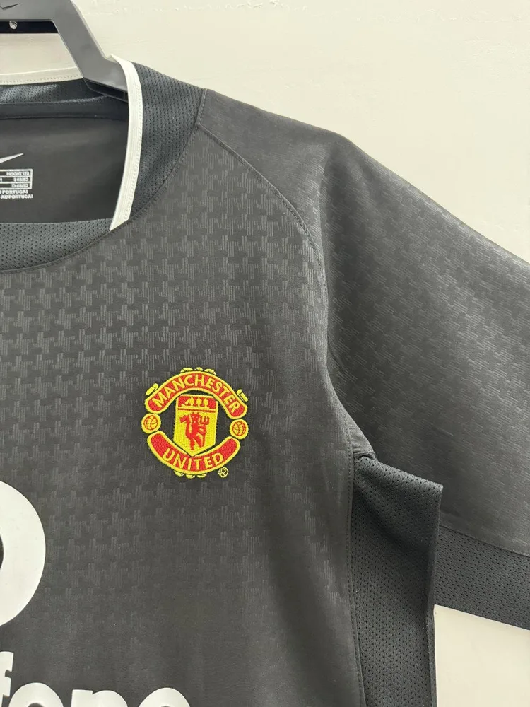 Manchester United 2003-2004 Retro Manchester United Away Football Shirt 2003/2004 — 6