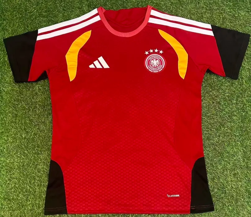 Germany 2026/2027 Germany Conjunto de entrenamiento Red Camiseta de fútbol 2026/27