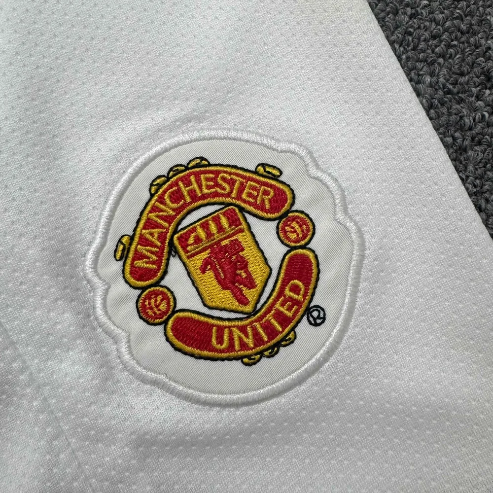 Manchester United 2007/2008 Retro Long Sleeve Manchester United Third Away Football Shirt Kids Size 2007/2008 — 6