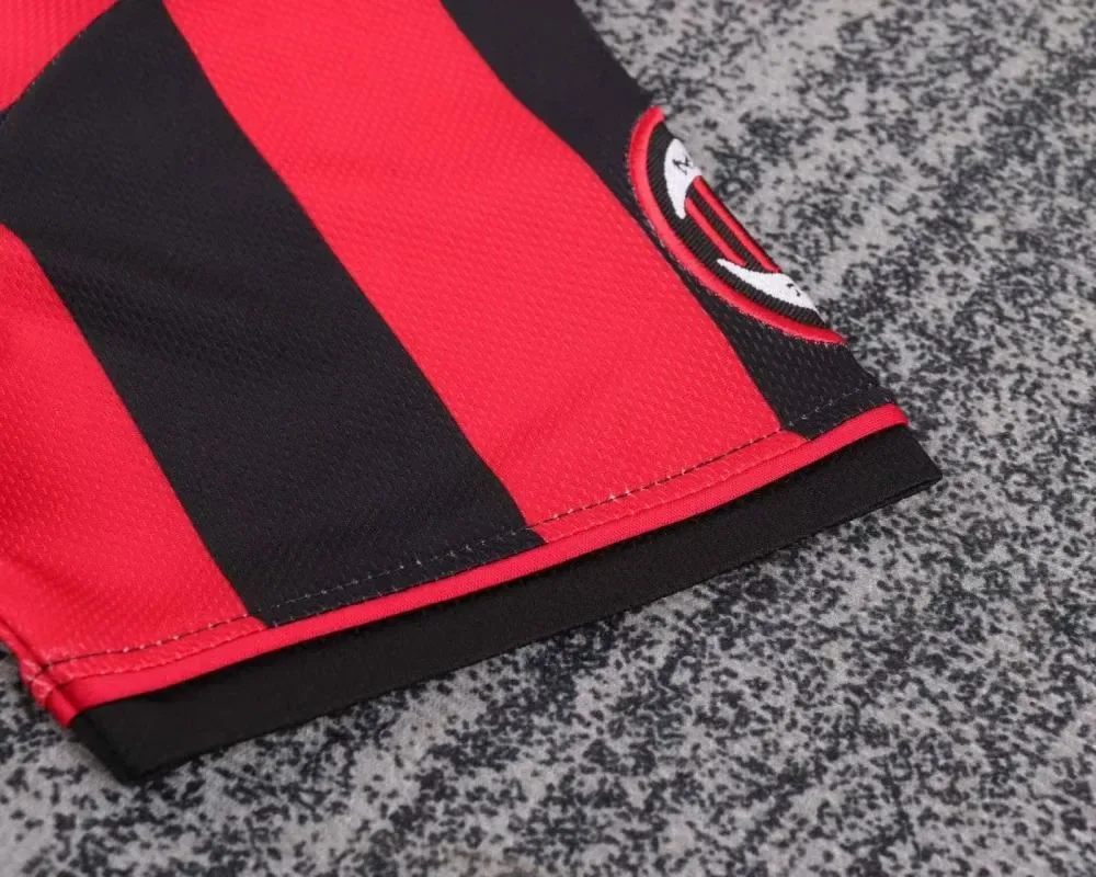 AC Milan 1996-1997 Retro AC Milan Home Football Shirt Kids Size 1996/1997 — 7