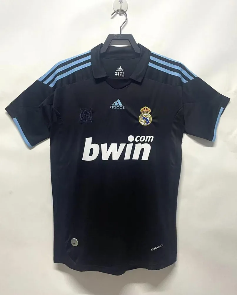 Real Madrid 2009/2010 Retro Real Madrid Away Football Shirt 2009/2010