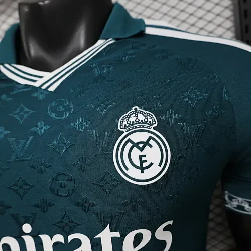 Real Madrid 2026/2027 Versión jugador Real Madrid Edición especial 05 Camiseta de fútbol 2026/27 — 5