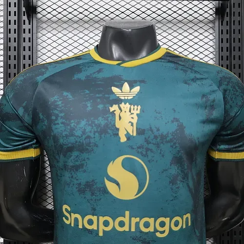 Manchester United 2026/2027 Versión jugador Manchester United Edición especial 04 Camiseta de fútbol 2026/27 — 3