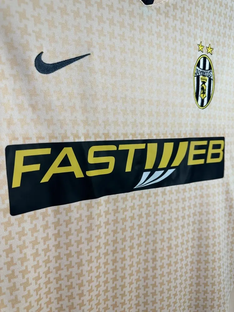 Juventus 2003-2004 Retro Juventus Away Soccer Jersey 2003/2004 — 6