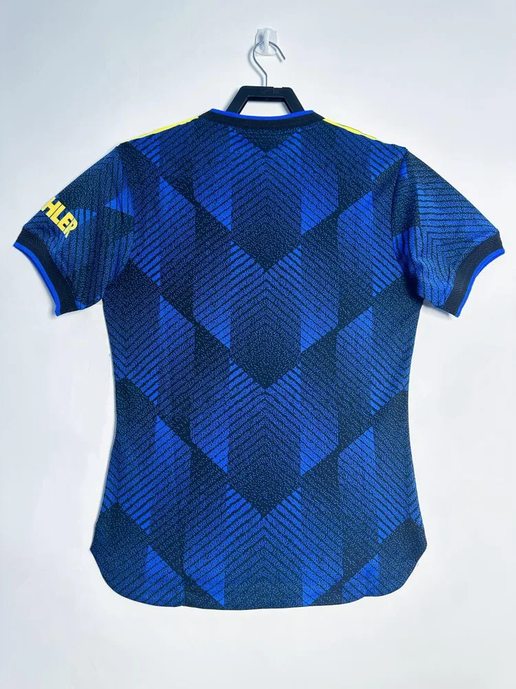 Manchester United 2021-2022 Retro Manchester United Third Away Football Shirt 2021/2022 — 2
