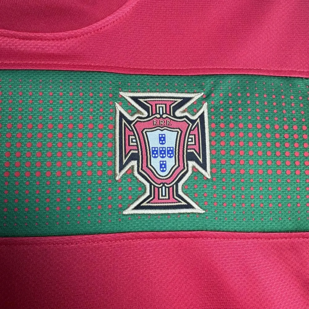 Portugal 2010 Retro Portugal Home Football Shirt 2010 — 6