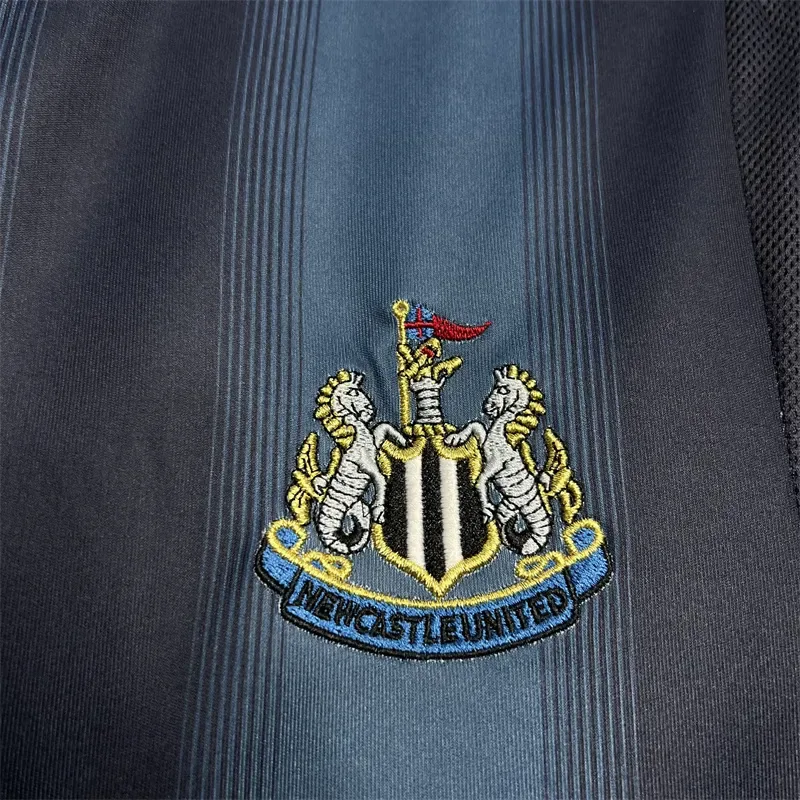 Newcastle 2004/2005 Retro Newcastle United Away Soccer Jersey 2004/2005 — 7