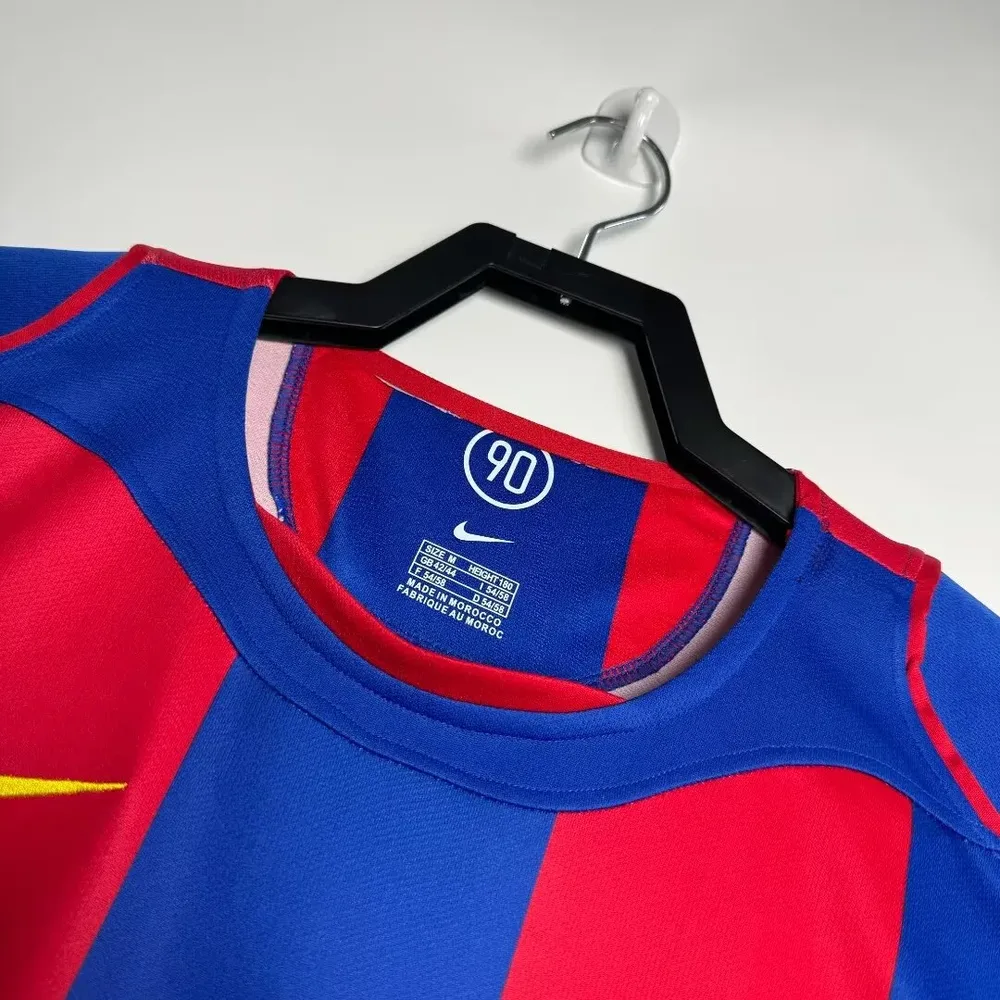 Barcelona 2004/2005 Retro Barcelona Home Collarless Football Shirt 2004/2005 — 3