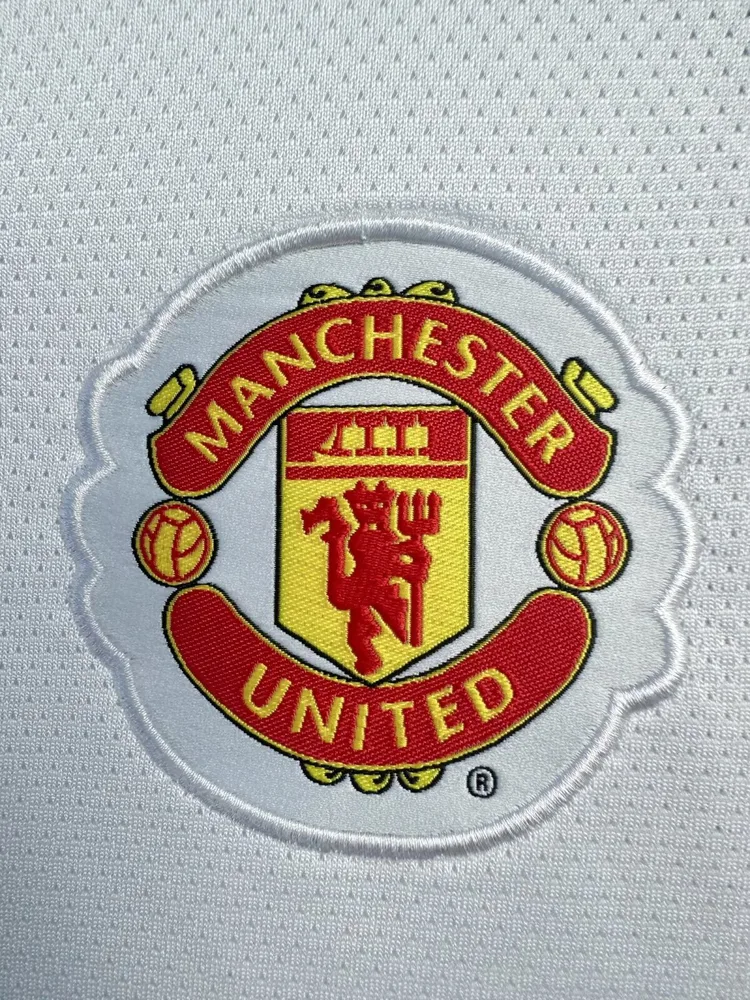 Manchester United 2010/2011 Retro Manchester United Long sleeves Away Football Shirt 2010/2011 — 4