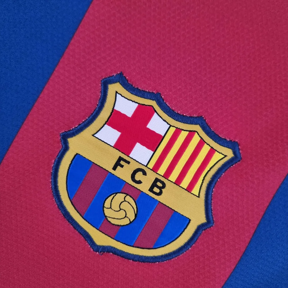 Barcelona 2010/2011 Retro Long Sleeve Barcelona Home Football Shirt 2010/2011 — 8