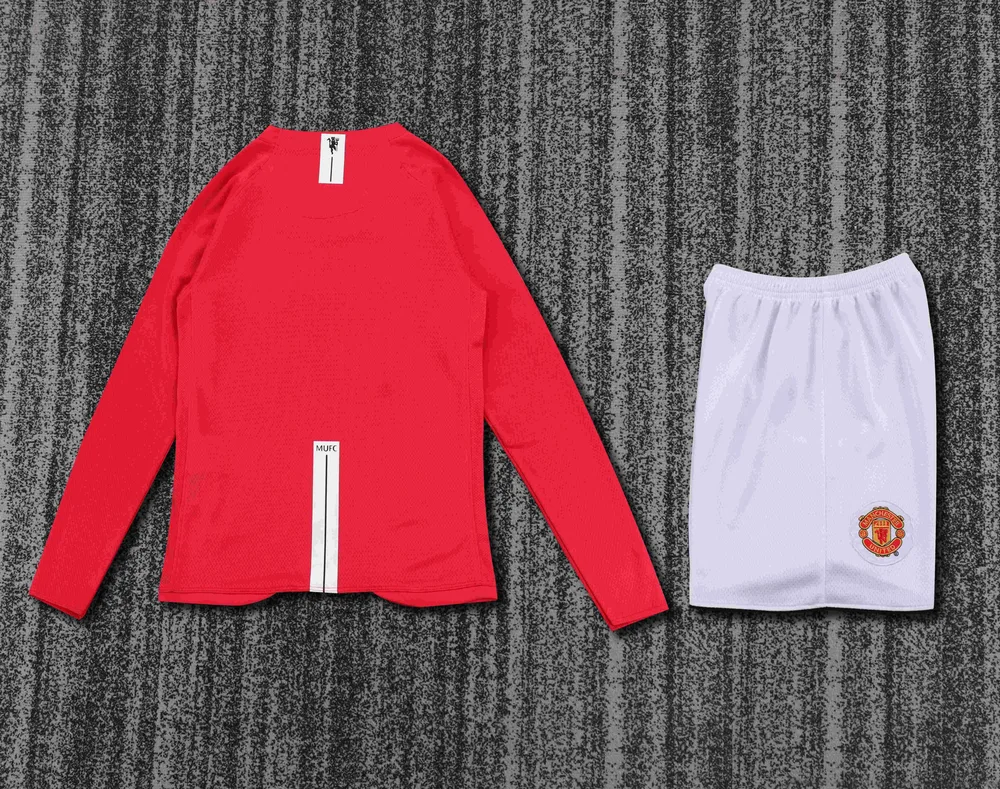 Manchester United 2007/2008 Retro Long Sleeve Manchester United Home Champions League Edition Football Shirt Kids Size 2007/2008 — 2