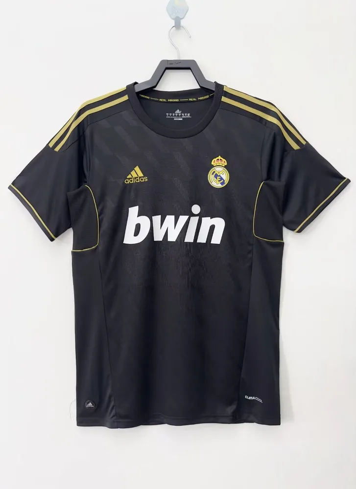 Real Madrid 2011/2012 Retro Real Madrid Visitante Jersey 2011/2012 — 1